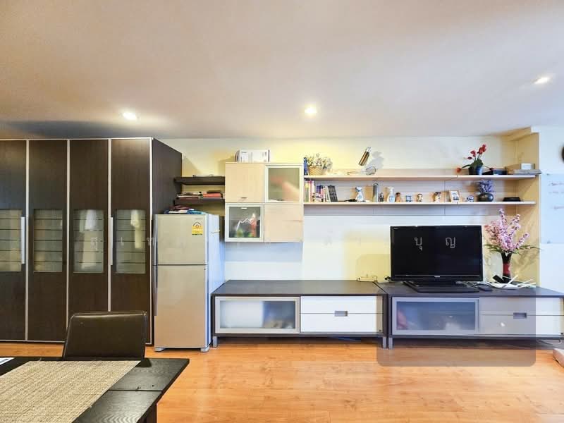 Supalai Place Sukhumvit 39, Bangkok, 175-179 Soi Sukhumvit 39 Sukhumvit Road, Khlong Tan Nua, Watthana, Bangkok, 1 Bedroom, 49 sqm, Condo For Sale, by Sutep Rodduaybun, 500428576 - DDproperty.com