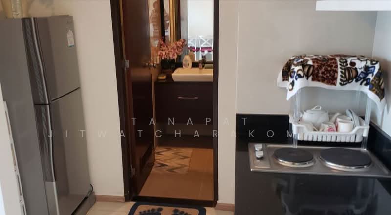 Abstracts Phahonyothin Park, Bangkok, 1076 Phahonyothin Road, Jom Phon, Chatuchak, Bangkok, 1 Bedroom, 42 sqm, Condo For Rent, by Tanapat Jitwatcharakomol, 500428580 - DDproperty.com
