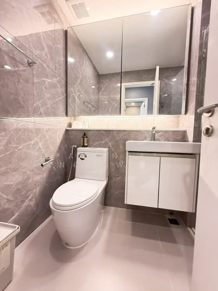 Mazarine Ratchayothin, Bangkok, Soi Phahonyothin 30, Phahonyothin Road, Chan Kasem, Chatuchak, Bangkok, 2 Bedrooms, 49 sqm, Condo For Rent, by Pawanrat Panchawanon, 500428581 - DDproperty.com