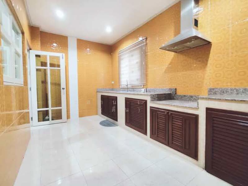 Parkway Chalet Ramkhamhaeng, Bangkok, 103 Ramkhamhaeng Road, Min Buri, Bangkok, 3 Bedrooms, 180 sqm, Single Detached House For Sale, by ประสาน เกิดอยู่ (ดีน), 500428636 - DDproperty.com
