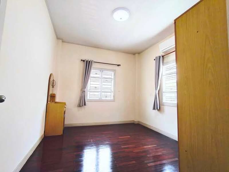 Parkway Chalet Ramkhamhaeng : พาร์คเวย์ ชาเล่ต์ รามคำแหง, กรุงเทพ, 103 ถนน รามคำแหง, มีนบุรี, กรุงเทพ, 180 ตร.ม., บ้านเดี่ยว ขาย, โดย ประสาน เกิดอยู่ (ดีน), 500428636 - DDproperty.com