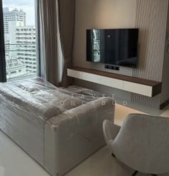 Q1 Sukhumvit, Bangkok, 1 Sukhumvit Road, Khlong Toei, Bangkok, 2 Bedrooms, 92 sqm, Condo For Rent, by Sutavee Chonlabud, 500428692 - DDproperty.com