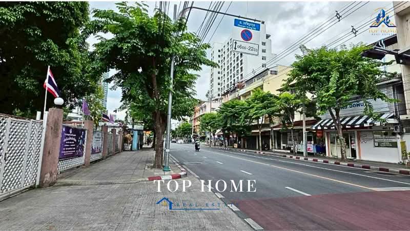 ขายด่วน! ที่ดินทำเลทองติดถนนเจริญกรุง ใกล้เอเชียทีค เพียง 650 เมตร, กรุงเทพ, บางโพงพาง, ยานนาวา, กรุงเทพ, 998 ตร.ม., ที่ดิน ขาย, โดย คุณอั้ม, 500428699 - DDproperty.com