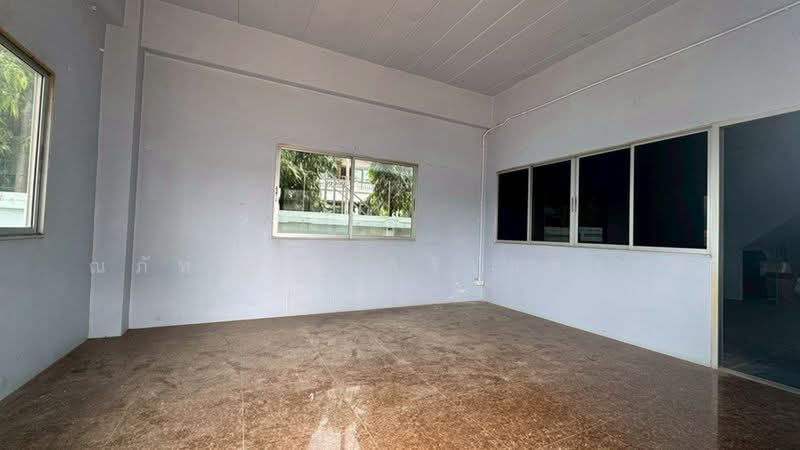 โกดัง/โรงงานให้เช่า พร้อมออฟฟิศ ผังเมืองสีชมพู ทำเลดี พื้นที่กว้าง ทุ่งสีทอง บางน้ำจืด สมุทรสาคร, สมุทรสาคร, บางน้ำจืด, เมืองสมุทรสาคร, สมุทรสาคร, 914 ตร.ม., โกดัง-โรงงาน ให้เช่า, โดย ณภัทร พรสิริเมธากุล, 500428703 - DDproperty.com