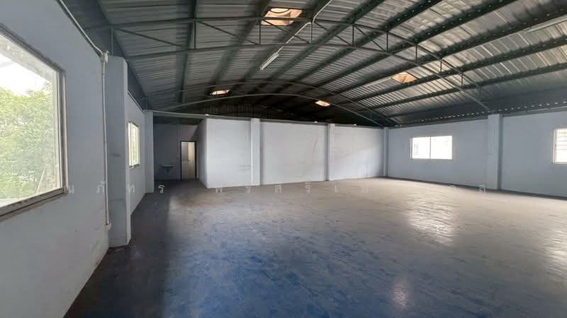 โกดัง/โรงงานให้เช่า พร้อมออฟฟิศ ผังเมืองสีชมพู ทำเลดี พื้นที่กว้าง ทุ่งสีทอง บางน้ำจืด สมุทรสาคร, Samut Sakhon, Bang Nam Chut, Muang Samut Sakhon, Samut Sakhon, , 914 sqm, Warehouse/Factory For Rent, by ณภัทร พรสิริเมธากุล, 500428703 - DDproperty.com