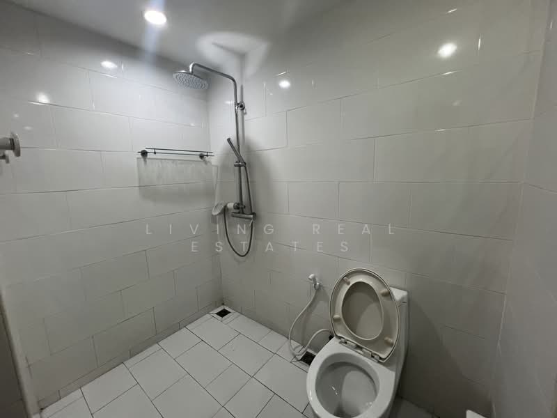 PG2 Rama IX, Bangkok, 135 Rama 9 Road, Huai Khwang, Bangkok, Studio, 30 sqm, Condo For Rent, by Living Real Estates, 500428801 - DDproperty.com