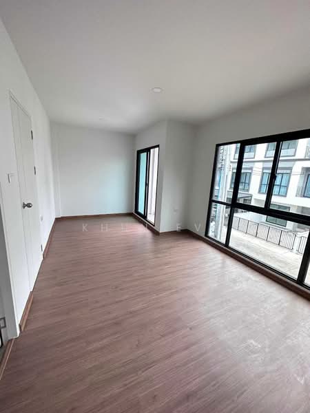 Lumpini Townplace Sukhumvit-Srinakarin, Samut Prakan, Samrong Nua, Muang Samut Prakarn, Samut Prakan, 4 Bedrooms, 161 sqm, Single Detached House For Rent, by Khun Eve, 500428803 - DDproperty.com