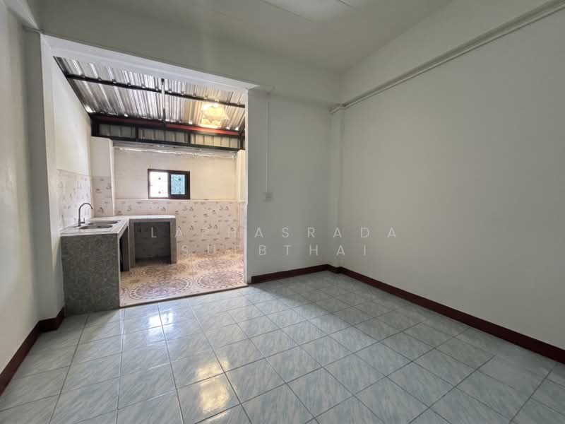 หมู่บ้านอารรีย์ 1, Samut Sakhon, หมู่บ้านอารีย์ อ้อมน้อย, Om Noi, Krathum Baen, Samut Sakhon, 2 Bedrooms, 80 sqm, Townhouse For Sale, by Laphasrada Suebthai, 500428889 - DDproperty.com