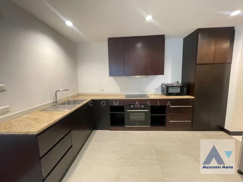 Baan Suanpetch, Bangkok, 18 Soi Sukhumvit 39, Khlong Tan Nua, Watthana, Bangkok, 3 Bedrooms, 266 sqm, Condo For Rent, by Accom Asia, 500428900 - DDproperty.com
