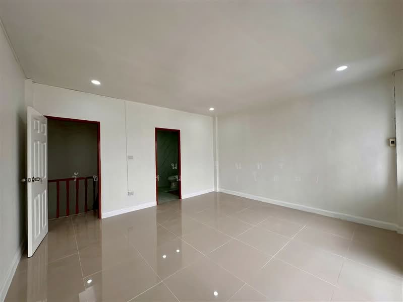 ริมน้ำนนท์นที (Rimnam nonnatee), Nonthaburi, ถนนรัตนาธิเบศร์, Bang Rak Pattana, Bang Bua Thong, Nonthaburi, 3 Bedrooms, 140 sqm, Townhouse For Sale, by คุณ นครินทร์ วัชรเสนา (โดม), 500428902 - DDproperty.com