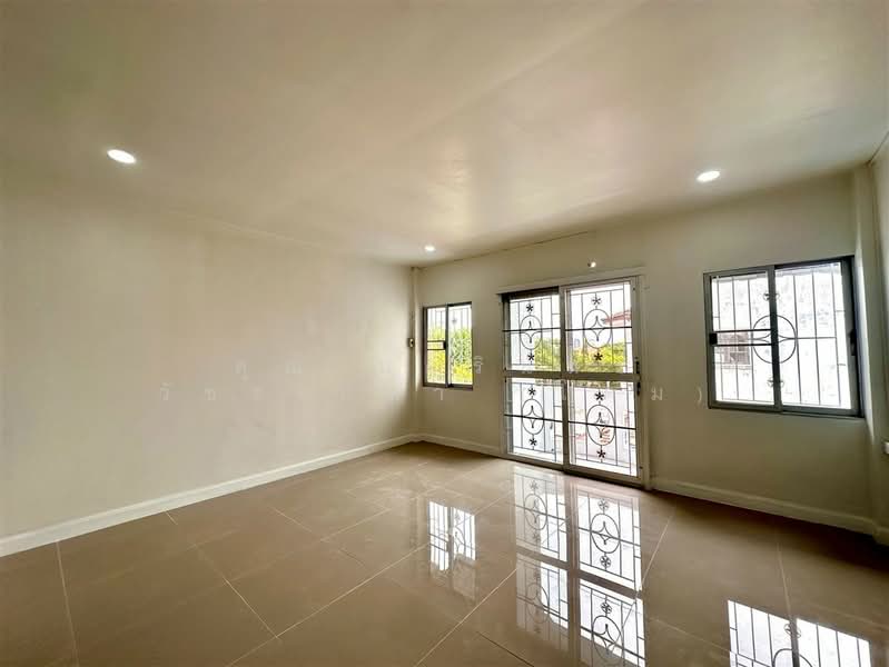 ริมน้ำนนท์นที (Rimnam nonnatee), Nonthaburi, ถนนรัตนาธิเบศร์, Bang Rak Pattana, Bang Bua Thong, Nonthaburi, 3 Bedrooms, 140 sqm, Townhouse For Sale, by คุณ นครินทร์ วัชรเสนา (โดม), 500428902 - DDproperty.com