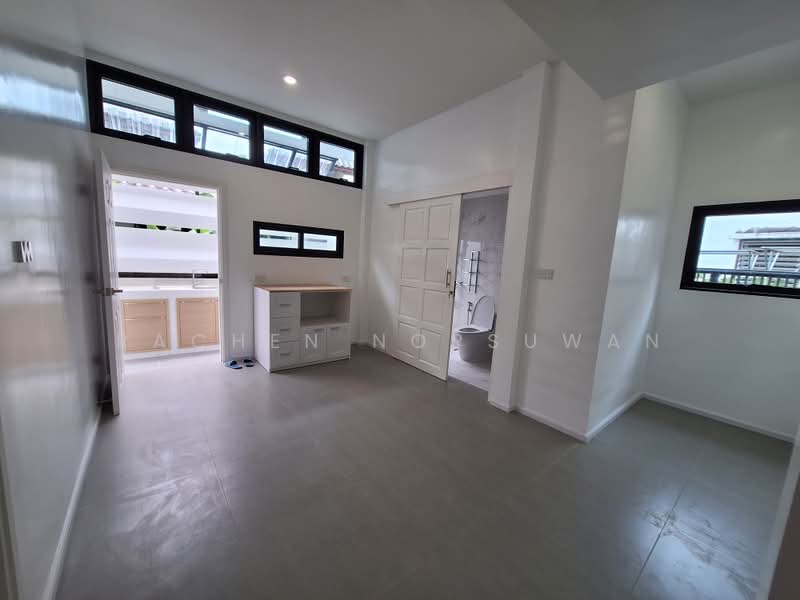 Sammakon Ramkhamhaeng, Bangkok, Ramkhamhaeng Road, Saphan Sung, Bangkok, 3 Bedrooms, 200 sqm, Single Detached House For Rent, by Rachen Nopsuwan, 500428937 - DDproperty.com
