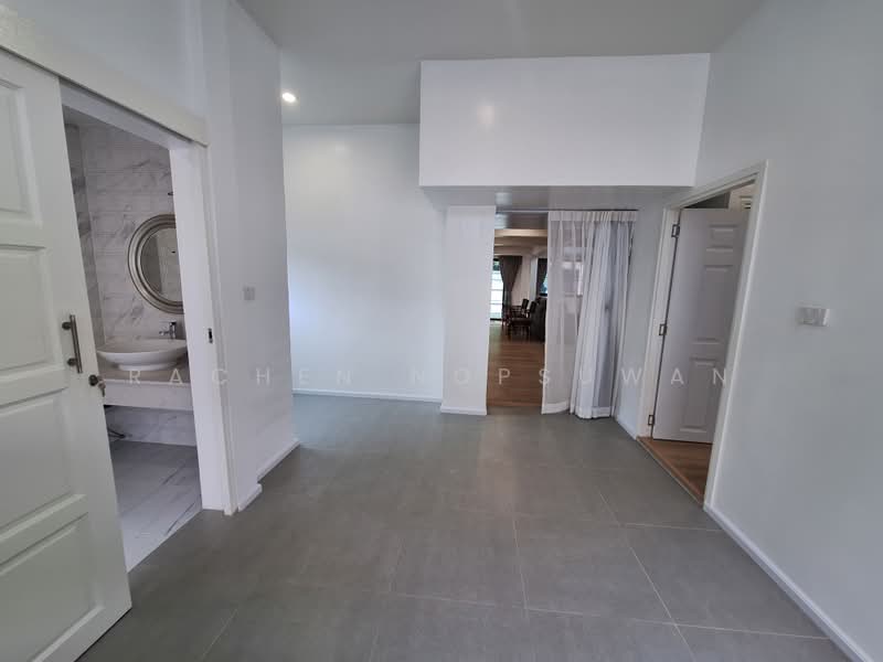 Sammakon Ramkhamhaeng, Bangkok, Ramkhamhaeng Road, Saphan Sung, Bangkok, 3 Bedrooms, 200 sqm, Single Detached House For Rent, by Rachen Nopsuwan, 500428937 - DDproperty.com