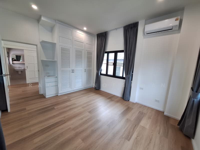 Sammakon Ramkhamhaeng, Bangkok, Ramkhamhaeng Road, Saphan Sung, Bangkok, 3 Bedrooms, 200 sqm, Single Detached House For Rent, by Rachen Nopsuwan, 500428937 - DDproperty.com