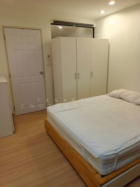 I-Zen Ekamai-Ramindra, Bangkok, Soi Nakniwas 45, Lat Phrao, Bangkok, 1 Bedroom, 50 sqm, Condo For Rent, by Tanakrit Chotbuddkayan, 500428939 - DDproperty.com