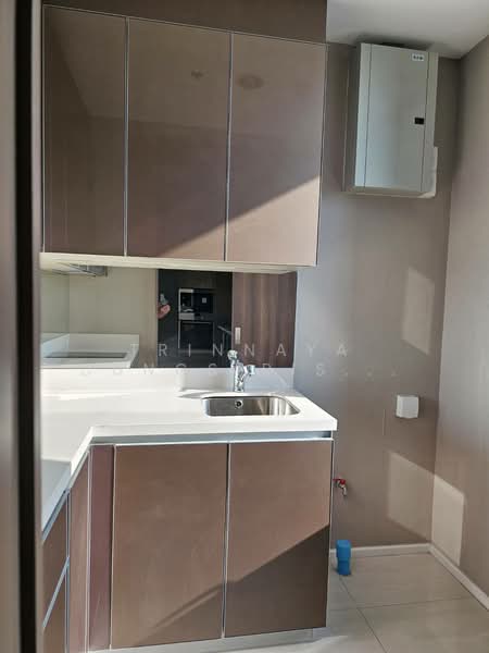 Menam Residences, Bangkok, 2088 Charoenkrung Road, Wat Prayakrai, Bang Kho Laem, Bangkok, 3 Bedrooms, 160 sqm, Condo For Sale, by Trinnaya Dungsirisangthong, 500428942 - DDproperty.com