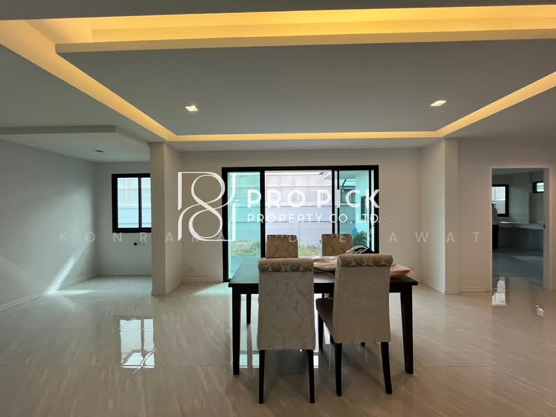 For Sale Detached House Sukhumvit 101/1 100 Sqw. BTS Punnawithi Sukhumvit Phra Khanong Bangkok, Bangkok, สุขุมวิท, Bang Chak, Phra Khanong, Bangkok, 4 Bedrooms, 400 sqm, Single Detached House For Sale, by Konrarat Deesawat, 500428974 - DDproperty.com