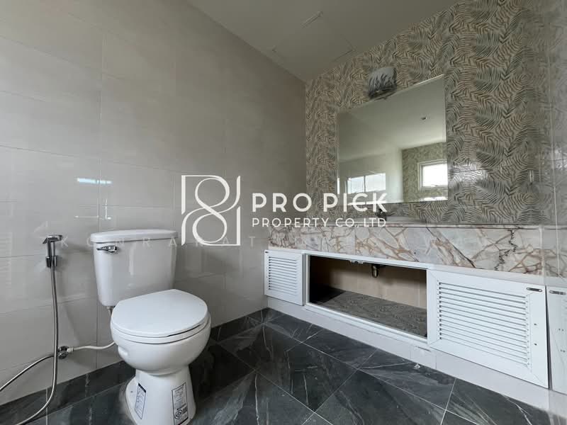 For Sale Detached House Sukhumvit 101/1 100 Sqw. BTS Punnawithi Sukhumvit Phra Khanong Bangkok, Bangkok, สุขุมวิท, Bang Chak, Phra Khanong, Bangkok, 4 Bedrooms, 400 sqm, Single Detached House For Sale, by Konrarat Deesawat, 500428974 - DDproperty.com