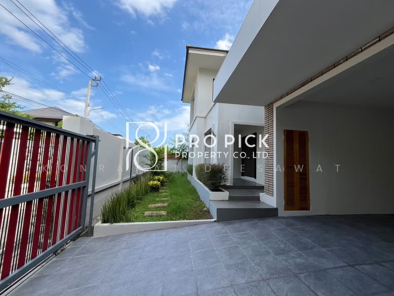 For Sale Detached House Sukhumvit 101/1 100 Sqw. BTS Punnawithi Sukhumvit Phra Khanong Bangkok, Bangkok, สุขุมวิท, Bang Chak, Phra Khanong, Bangkok, 4 Bedrooms, 400 sqm, Single Detached House For Sale, by Konrarat Deesawat, 500428974 - DDproperty.com