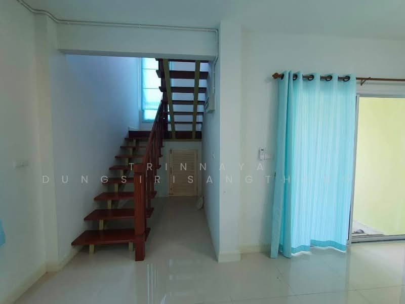 3-BR Townhouse, Bangkok, Suan Luang, Bangkok, 3 Bedrooms, 110 sqm, Townhouse For Rent, by Trinnaya Dungsirisangthong, 500428995 - DDproperty.com