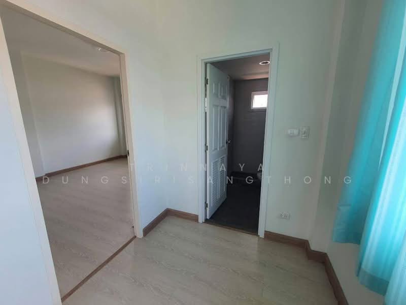 3-BR Townhouse, Bangkok, Suan Luang, Bangkok, 3 Bedrooms, 110 sqm, Townhouse For Rent, by Trinnaya Dungsirisangthong, 500428995 - DDproperty.com