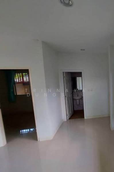 3-BR Townhouse, Bangkok, Suan Luang, Bangkok, 3 Bedrooms, 110 sqm, Townhouse For Rent, by Trinnaya Dungsirisangthong, 500428995 - DDproperty.com