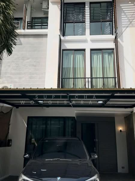 Areeya Mova Kaset-Nawamintr, Bangkok, Soi Moobaan Areeya Mowa, Chorake Bua, Lat Phrao, Bangkok, 3 Bedrooms, 180 sqm, Townhouse For Rent, by Supitcha Wongisaraseri, 500429047 - DDproperty.com