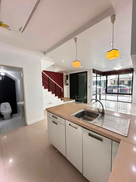 Areeya Mova Kaset-Nawamintr, Bangkok, Soi Moobaan Areeya Mowa, Chorake Bua, Lat Phrao, Bangkok, 3 Bedrooms, 180 sqm, Townhouse For Rent, by Supitcha Wongisaraseri, 500429047 - DDproperty.com