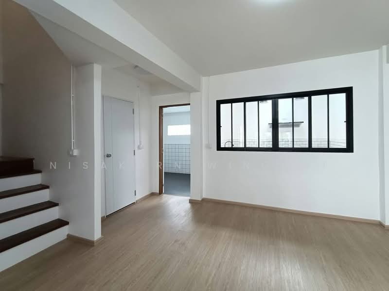 3-BR Townhouse, Bangkok, Hua Mak, Bang Kapi, Bangkok, 3 Bedrooms, 112 sqm, Townhouse For Rent, by Nisakorn Wingwat, 500429054 - DDproperty.com