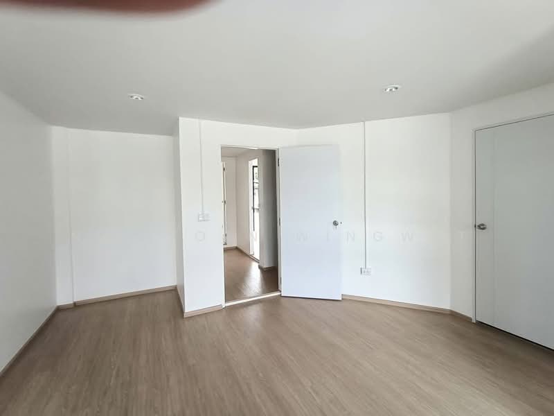 3-BR Townhouse, Bangkok, Hua Mak, Bang Kapi, Bangkok, 3 Bedrooms, 112 sqm, Townhouse For Rent, by Nisakorn Wingwat, 500429054 - DDproperty.com