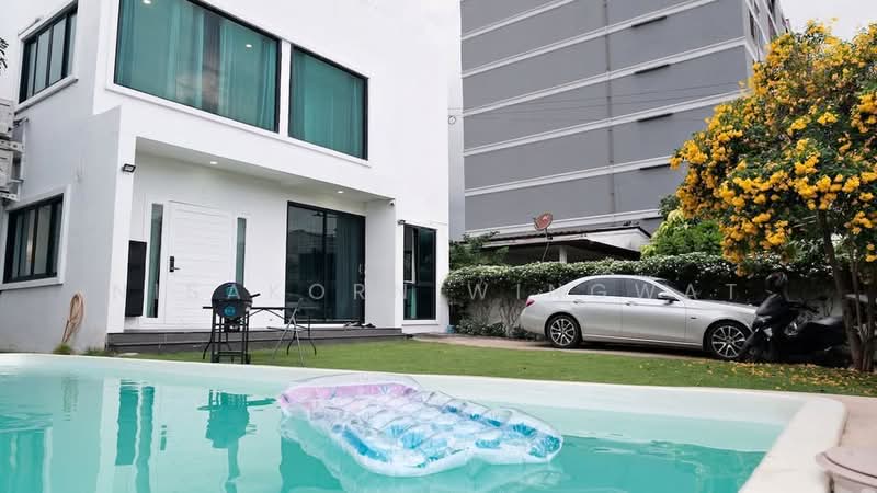 5-BR House, Bangkok, Bang Na Nuea, Bang Na, Bangkok, 5 Bedrooms, 400 sqm, Single Detached House For Rent, by Nisakorn Wingwat, 500429062 - DDproperty.com