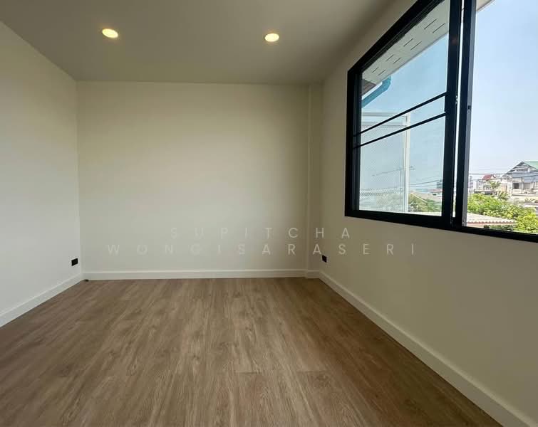 3-BR Townhouse, Bangkok, Lat Phrao, Bangkok, 3 Bedrooms, 204 sqm, Townhouse For Rent, by Supitcha Wongisaraseri, 500429101 - DDproperty.com