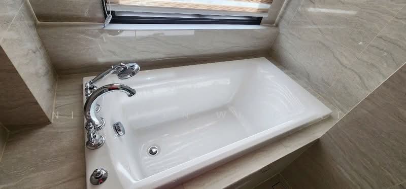 Muniq Langsuan, Bangkok, Soi Tonson, Lumphini, Pathum Wan, Bangkok, 2 Bedrooms, 97 sqm, Condo For Rent, by Nisakorn Wingwat, 500429129 - DDproperty.com