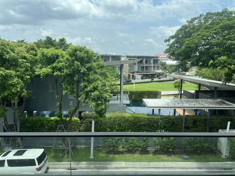 Landmark Ekamai-Ramindra, Bangkok, Sukhonthasawat Road, Lat Phrao, Bangkok, 3 Bedrooms, 200 sqm, Townhouse For Rent, by คุณวรพรรษสร ศศิโรจน์โสภณ, 500429152 - DDproperty.com