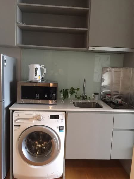 Noble Revo Silom, Bangkok, 88 Soi Surasak Surasak Road, Silom, Bang Rak, Bangkok, 1 Bedroom, 34 sqm, Condo For Rent, by Natrinee Aphirachatanon, 500429164 - DDproperty.com