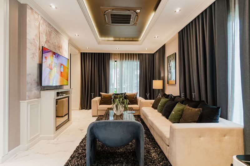 Bangkok Boulevard Signature Pinklao-Borom, Bangkok, Sala Thammasop Road, Sala Thammasop, Thawi Watthana, Bangkok, 4 Bedrooms, 524 sqm, Single Detached House For Sale, by Kay Tippayanet, 500429215 - DDproperty.com