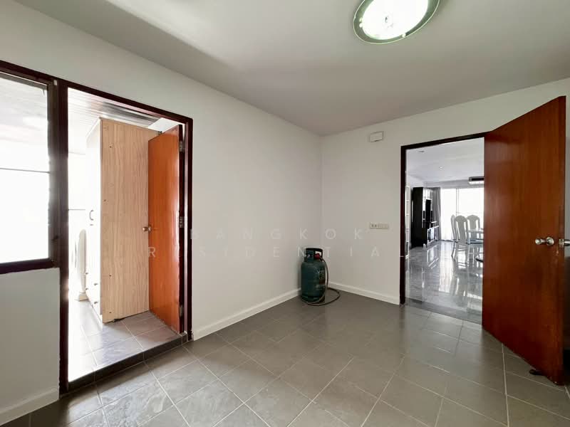 Liberty Park 1, Bangkok, 170 Soi Sukhumvit 23, Khlongtoei Nua, Watthana, Bangkok, 3 Bedrooms, 240 sqm, Condo For Sale, by Bangkok Residential, 500429240 - DDproperty.com