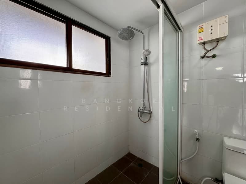 Liberty Park 1, Bangkok, 170 Soi Sukhumvit 23, Khlongtoei Nua, Watthana, Bangkok, 3 Bedrooms, 240 sqm, Condo For Sale, by Bangkok Residential, 500429240 - DDproperty.com