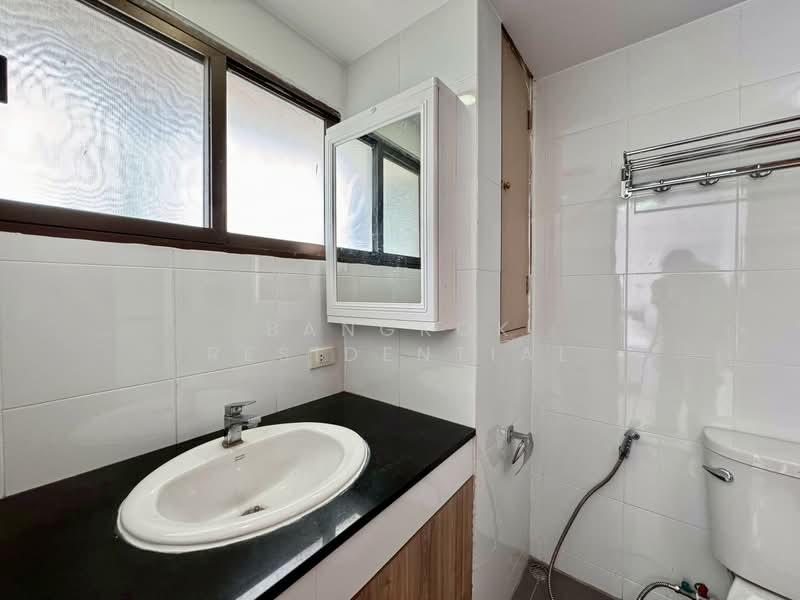 Liberty Park 1, Bangkok, 170 Soi Sukhumvit 23, Khlongtoei Nua, Watthana, Bangkok, 3 Bedrooms, 240 sqm, Condo For Sale, by Bangkok Residential, 500429240 - DDproperty.com