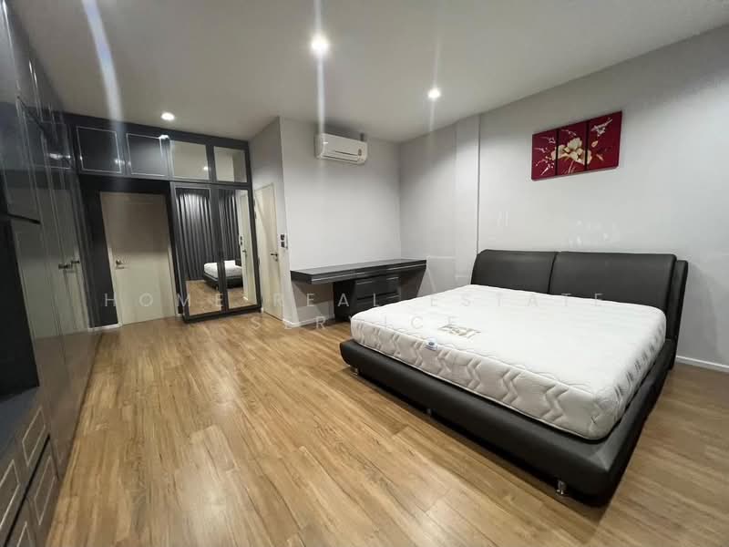 Baan Klang Muang Sathorn-Suksawat, Samut Prakan, 29 Suk Sawat 39, Bang Phung, Phra Pra Daeng, Samut Prakan, 3 Bedrooms, 152 sqm, Townhouse For Sale, by HOME Real Estate Service, 500429246 - DDproperty.com