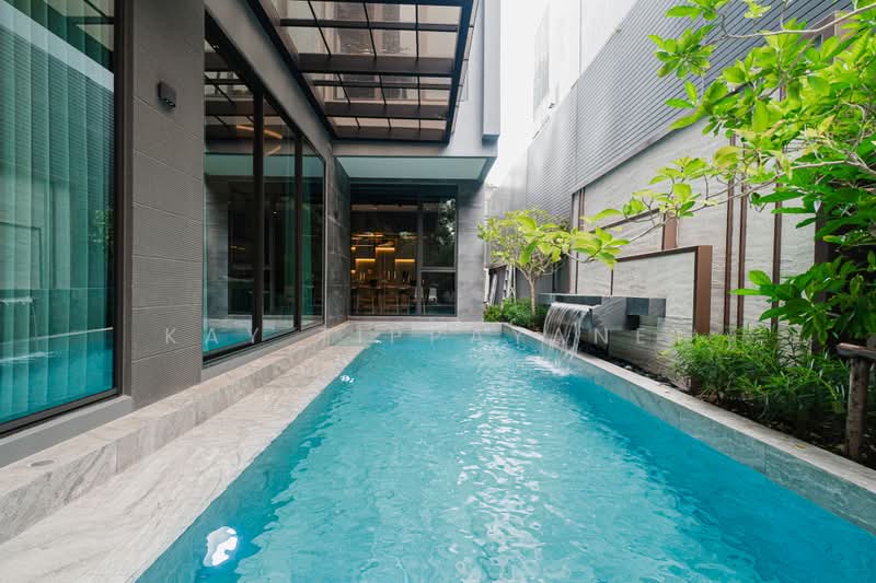 95E1 (Ninety-Five East One), Bangkok, 95 Soi Yothin Phattana 3, Khlong Chan, Bang Kapi, Bangkok, 4 Bedrooms, 846 sqm, Single Detached House For Sale, by Kay Tippayanet, 500429251 - DDproperty.com