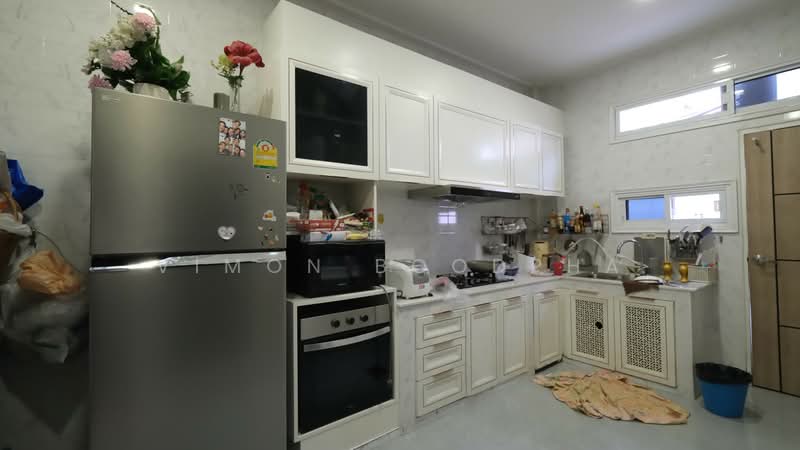 Baan Klangmuang Grand De Paris Ratchada, Bangkok, Pradit Manutham Road, Wang Thonglang, Bangkok, 3 Bedrooms, 150 sqm, Townhouse For Sale, by Vimon Boodpha, 500429254 - DDproperty.com