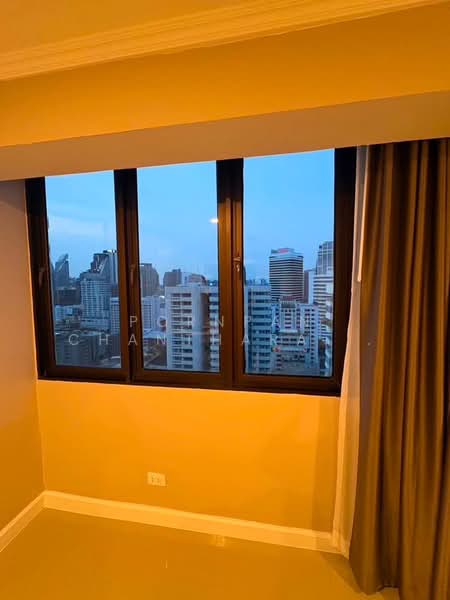 Omni Tower Sukhumvit Nana : ออมนิ ทาวเวอร์ สุขุมวิท นานา, กรุงเทพ, 69 ซอย สุขุมวิท 4, คลองเตย, กรุงเทพ, 77 ตร.ม., คอนโด ขาย, โดย Pornpan Chantharakasemchai, 500429268 - DDproperty.com