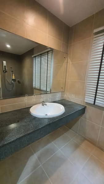 undefined, Bangkok, Chorake Bua, Lat Phrao, Bangkok, 3 Bedrooms, 204 sqm, Townhouse For Sale, by Pornpan Chantharakasemchai, 500429271 - DDproperty.com