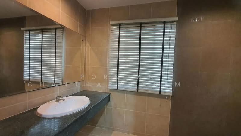 undefined, Bangkok, Chorake Bua, Lat Phrao, Bangkok, 3 Bedrooms, 204 sqm, Townhouse For Sale, by Pornpan Chantharakasemchai, 500429271 - DDproperty.com