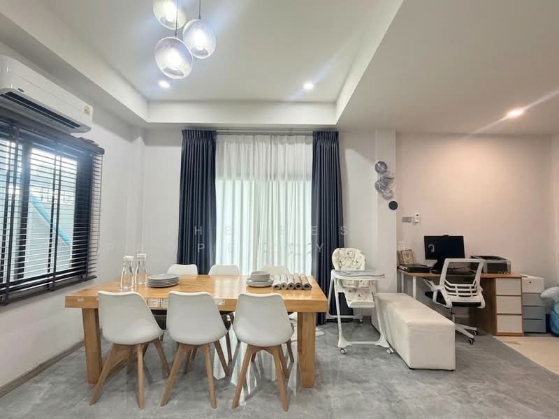 หมู่บ้านอีสวาน่า (Eastvana), Chon Buri (Pattaya), Surasak, Si Racha, Chon Buri (Pattaya), 4 Bedrooms, 176 sqm, Semi-Detached House (Twin House) For Sale, by The Best Property ดิว, 500429330 - DDproperty.com