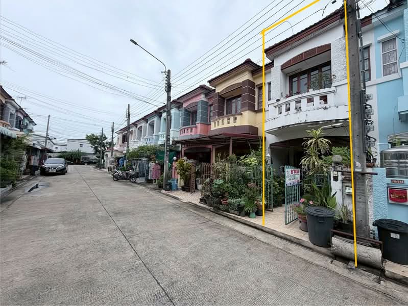 ทาวน์เฮ้าส์ หมู่บ้านบุศรินทร์ บางเขน, กรุงเทพ, สายไหม, กรุงเทพ, 72 ตร.ม., ทาวน์เฮ้าส์ ขาย, โดย ภัทรนัน อิศรางกูร ณ อยุธยา, 500429355 - DDproperty.com