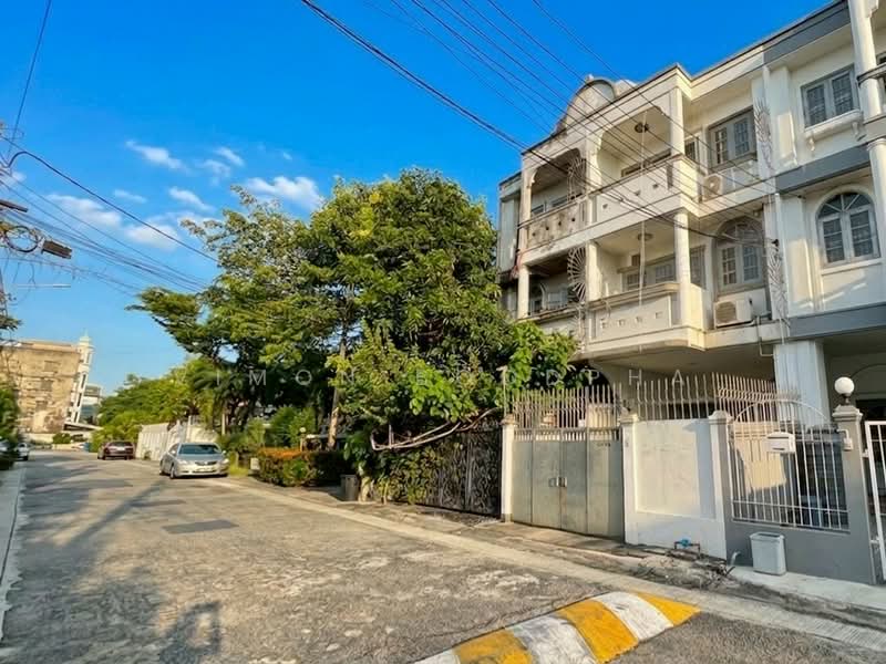 Suetrong Grand Home : ซื่อตรงแกรนด์โฮม, กรุงเทพ, ซอย พหลโยธิน 34, เสนานิคม, จตุจักร, กรุงเทพ, 190 ตร.ม., ทาวน์เฮ้าส์ ขาย, โดย Vimon Boodpha, 500429378 - DDproperty.com