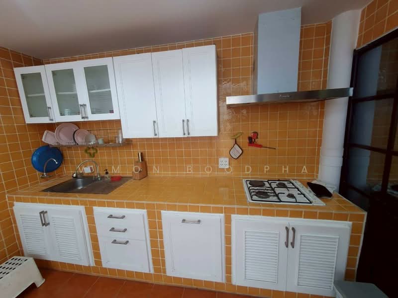Suetrong Grand Home, Bangkok, Soi Phahonyothin 34, Sena Nikhom, Chatuchak, Bangkok, 4 Bedrooms, 190 sqm, Townhouse For Sale, by Vimon Boodpha, 500429378 - DDproperty.com