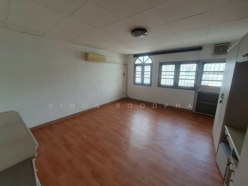 Suetrong Grand Home, Bangkok, Soi Phahonyothin 34, Sena Nikhom, Chatuchak, Bangkok, 4 Bedrooms, 190 sqm, Townhouse For Sale, by Vimon Boodpha, 500429378 - DDproperty.com